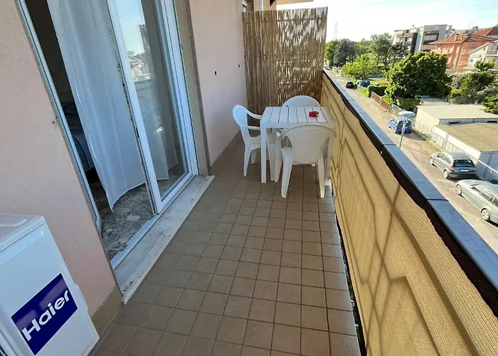 Apartment Debbis *